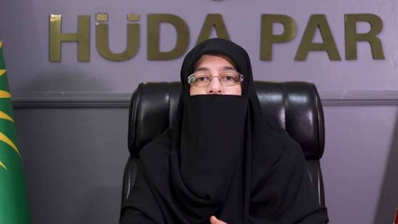 Batı taklitçiliği aileyi çözüyor! Kendi medeni kanunumuzu kendimiz inşa edelim