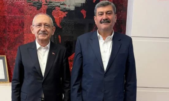 CHP’li başkandan üreticiye akılalmaz şeftali çağrısı: Satmayın, dereye dökün!