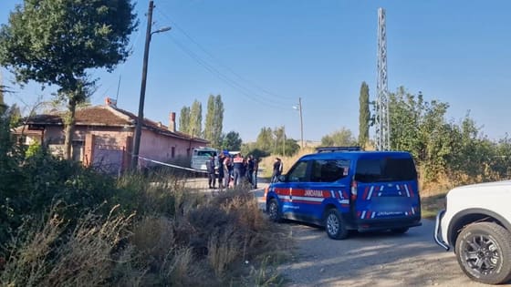 Çorum’da acı olay! Komşuları sabah korkunç manzarayla karşılaştı