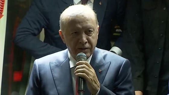 Cumhurbaşkanı Erdoğan baba ocağında hemşehrilerine seslendi! “Daha nice başarılar nasip etsin”
