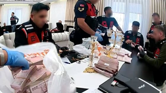 Dolarlar, evler, arabalar, yatlar…  Yahşiyan’da deştikçe yolsuzluk fışkırıyor