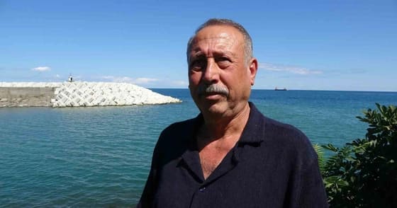 Faroz Balıkçı Barınağı'nda taş tahkimatların yerine 21 tonluk beton bloklar diziliyor
