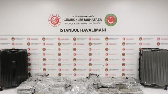 İstanbul Havalimanı'nda iki ayrı operasyon: 34 kilogram uyuşturucu ele geçirildi