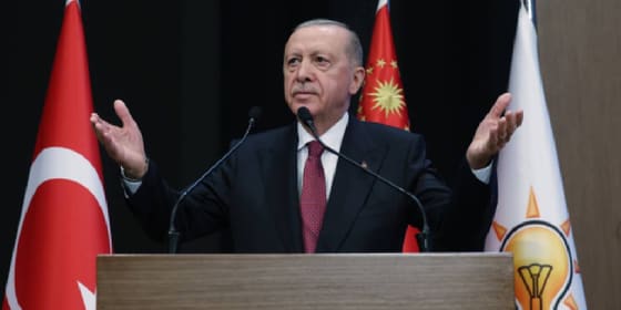 Karahasanoğlu: Erdoğan net bir çizgi çekti “Yanlış yapanla vedalaşırız”