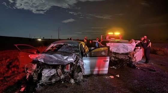 Karaman’da feci trafik kazası: 2 kişi öldü, 5 kişi yaralandı