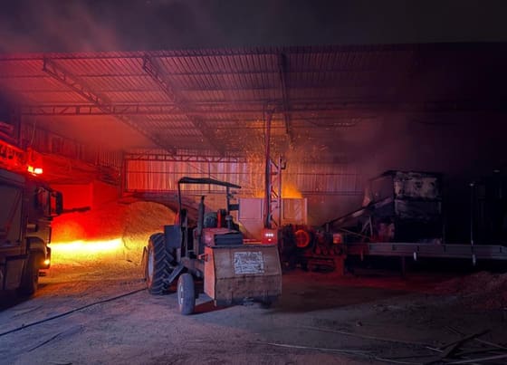Kayseri’de kereste fabrikasında yangın paniği! Ekipler faciayı önledi