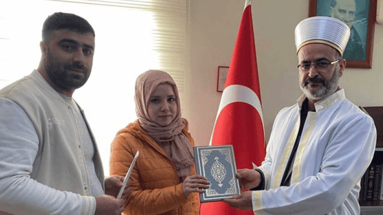 Mersin'de yaşayan Rus kadın hidayete erdi  İslamiyet, dünyasına ‘Güneş’ gibi doğdu