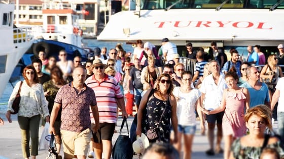 Miçotakis'ten düşündüren itiraf: 'Türk Turistlerin Parası Yunan Ekonomisini Ayakta Tutuyor'