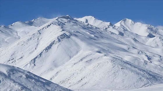 Nepal'deki çığ felaketinde can kaybı 15'e yükseldi!