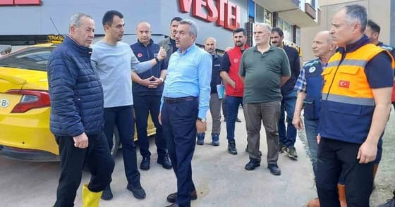 Rize Valisi Baydaş: Can kaybı yok, hasar tespiti yapılanlara pazartesi ödenek verilecek
