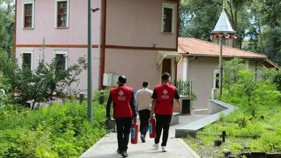 Samsun’da İtfaiye Haftası etkinliği! İbadethanelere yangın tüpü ve ilkyardım seti
