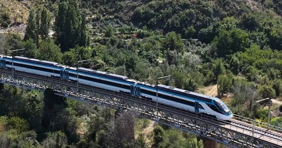 Yerli hızlı tren testlerde saatte 250 kilometreye ulaştı, ikinci setin üretimi başladı