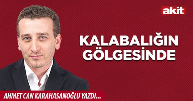 Kalabalığın gölgesinde
