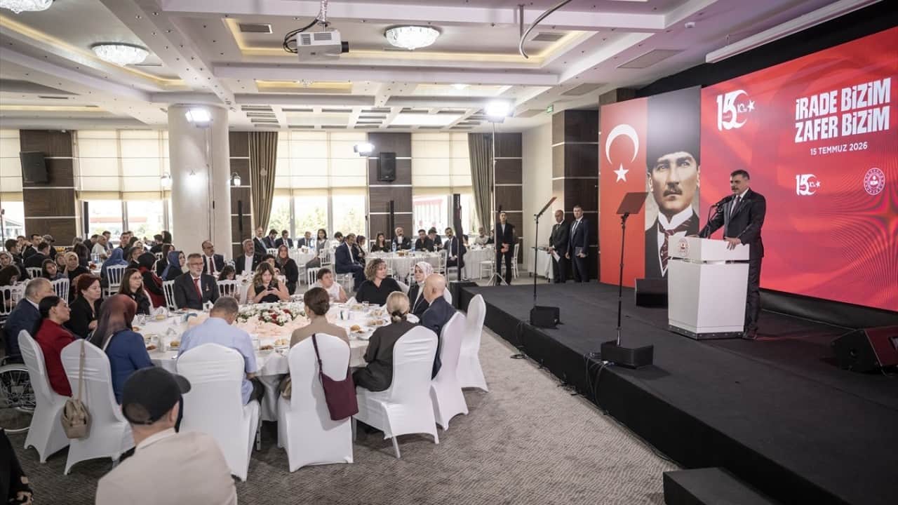 Foto - 15 Temmuz şanla şerefle yazılmış bir tarihtir