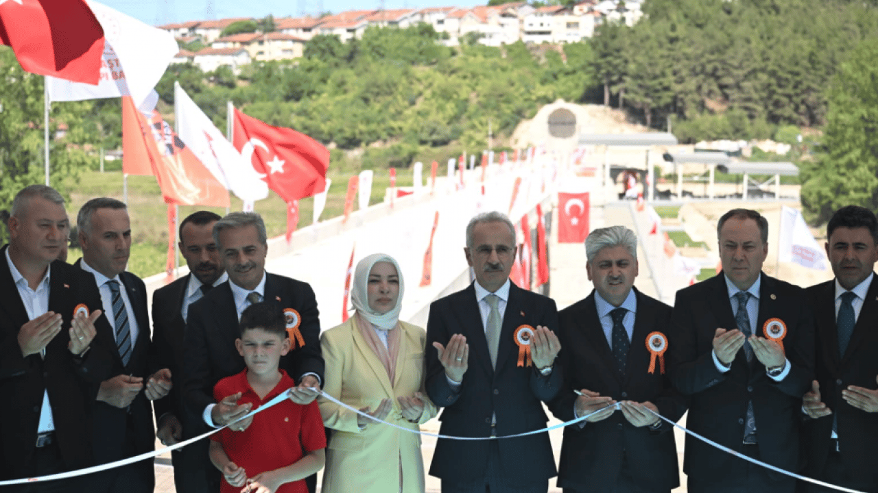 Foto - 1500 yılık geçmişi var: Tarihi köprü yeniden ayağa kaldırdı!