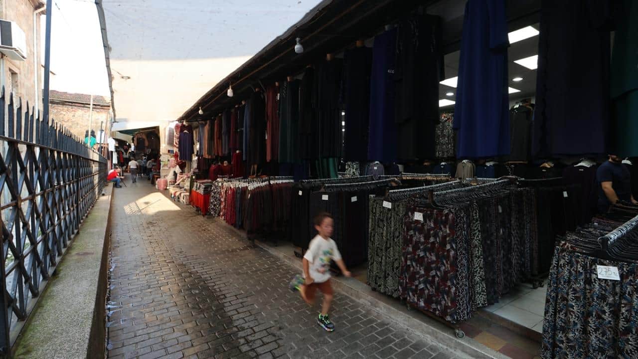 Foto - 2 bin 500 yıllık geçmişi var! Tarihi Kemeraltı Çarşısı, Trabzon'un ticaret geleneğini yaşatıyor