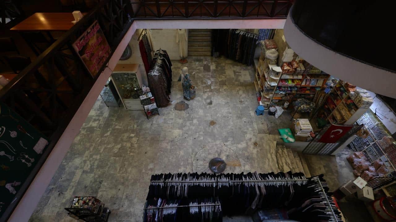 Foto - 2 bin 500 yıllık geçmişi var! Tarihi Kemeraltı Çarşısı, Trabzon'un ticaret geleneğini yaşatıyor