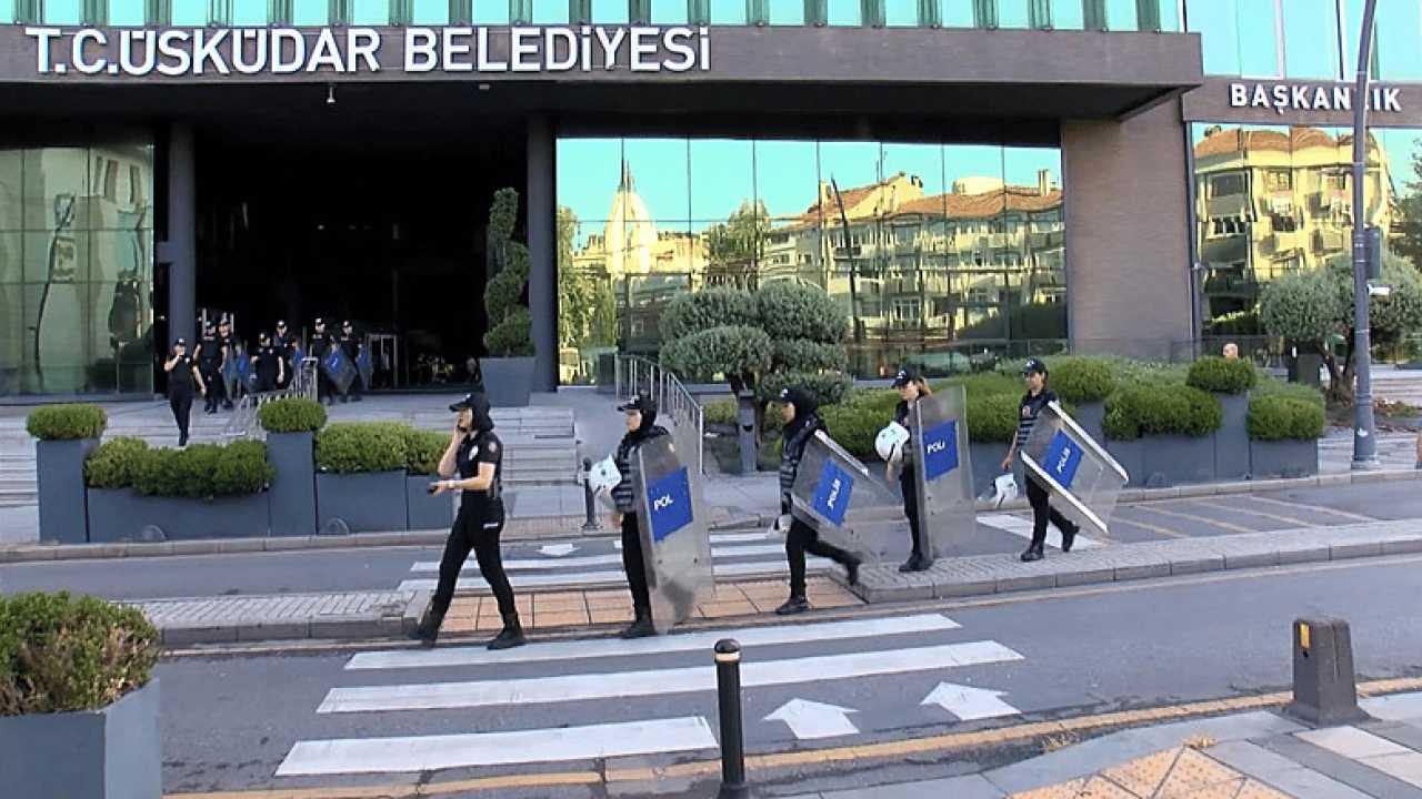 Foto - 260 milyon liralık rüşveti açıklayamadı! Sinem Dedetaş suçu belediye personeline attı