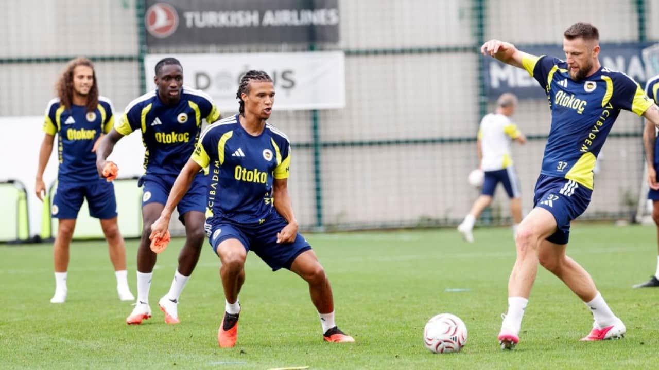 Foto - 3 eksik var! Fenerbahçe'nin Sturm Graz maçı kamp kadrosu açıklandı