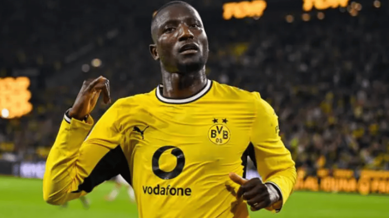 Foto - 32 milyonluk transfer : Fenerbahçe yıldız oyuncuyla el sıkıştı! 