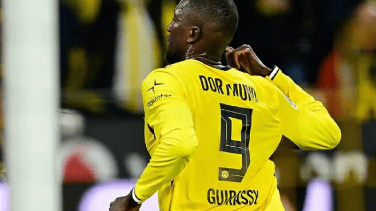 Foto - 32 milyonluk transfer : Fenerbahçe yıldız oyuncuyla el sıkıştı! 