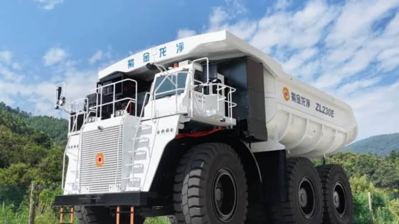 Foto - 350 tonluk dev elektrikli kamyon! 25 dakikada şarj oluyor