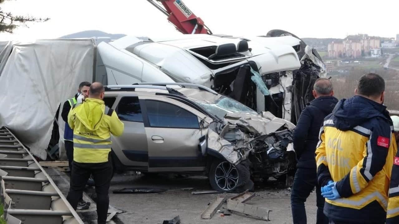 Foto - 392 bin 598 trafik kazası oldu 7ayda 1197 kişi can verdi
