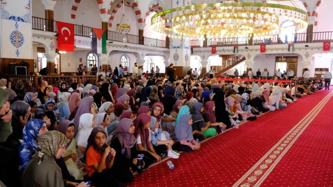 Foto - 45 bin öğrenci Kur’an-ı Kerim öğrendi ipekyolu’nun genç ve yeni muhafızları