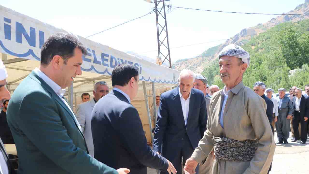 Foto - 5 ölümlü olay sonrası iki aile el sıkıştı: Büyükler araya girdi husumet barışla bitti
