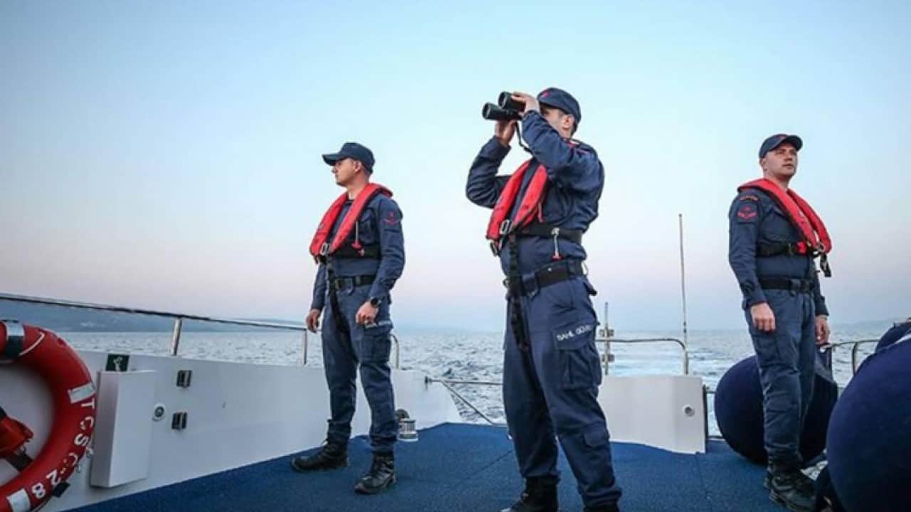 Foto - 7 gün 24 saat görev yapıyorlar Denizin hakimleri 2 bin 257 kişiyi kurtardı