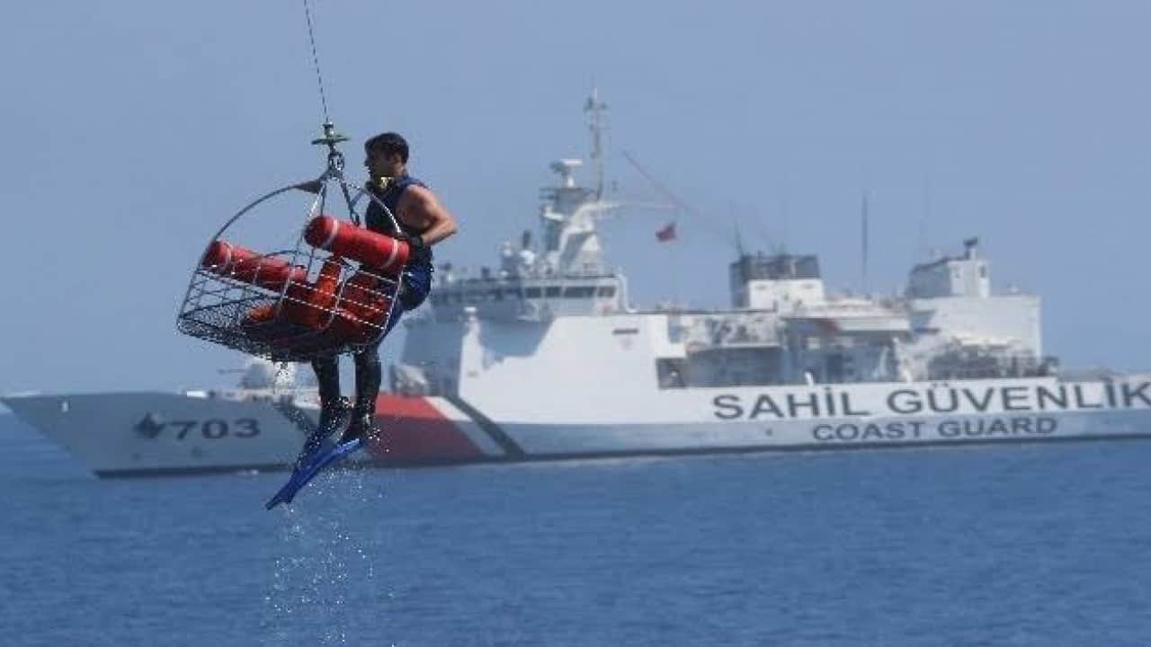 Foto - 7 gün 24 saat görev yapıyorlar Denizin hakimleri 2 bin 257 kişiyi kurtardı