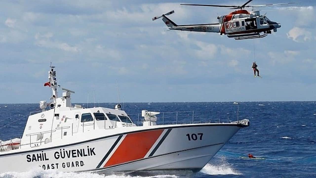 Foto - 7 gün 24 saat görev yapıyorlar Denizin hakimleri 2 bin 257 kişiyi kurtardı