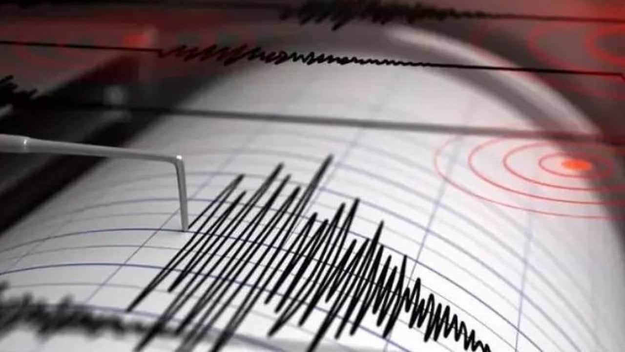Foto - 7,7 ile zangır zangır sallandılar! Müslüman ülkede çok büyük deprem