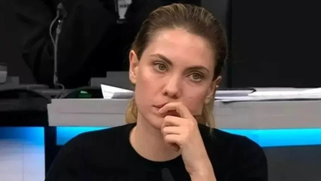 Foto - Ahbap balonu patladı muhalif ünlüler birer birer dökülüyor! Eda Ece yıllar sonra o kâbusu anlatıp helallik istedi!