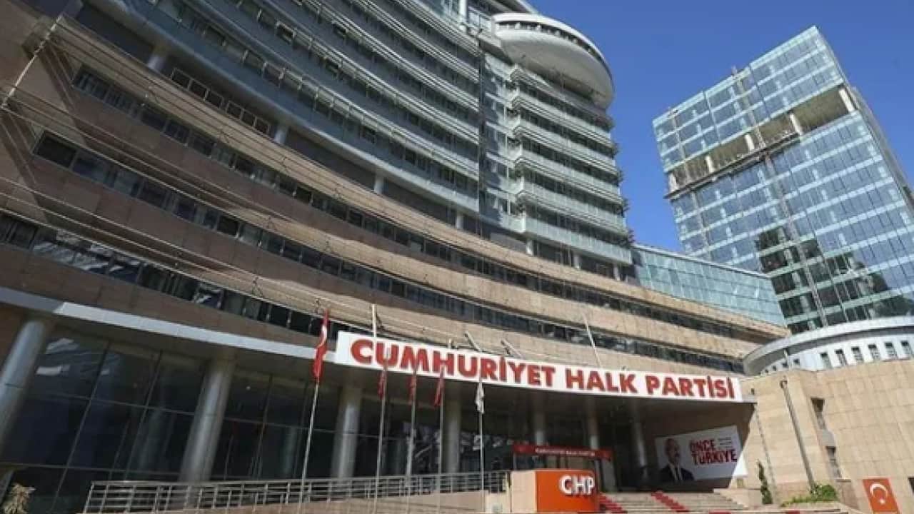 Foto - AK Parti’den seçim anketinde fark: Bu pazar sandık kurulsa hangi parti yüzde kaç alır?