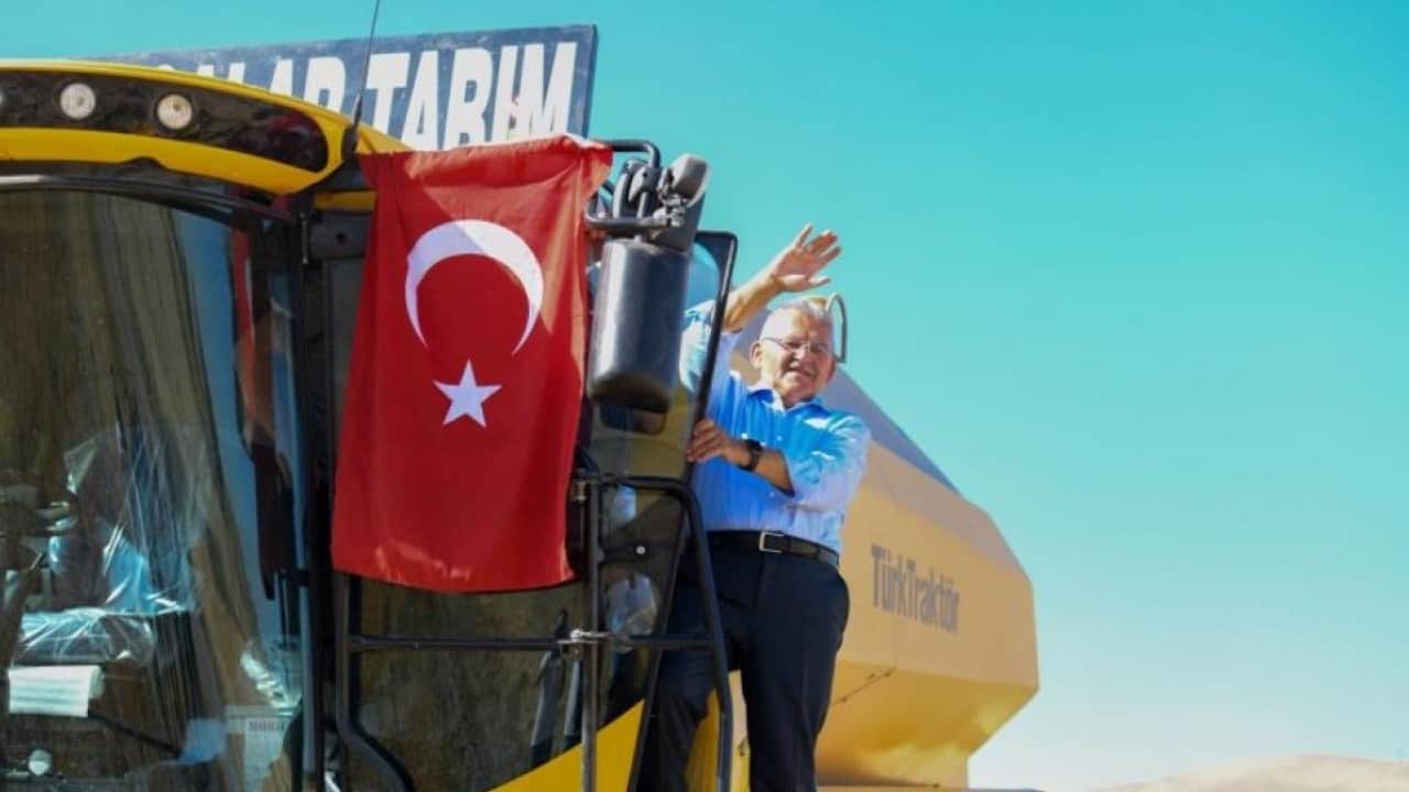 Foto - AK Partili belediye çalışıyor! Tohum desteği hasatta mutlu etti