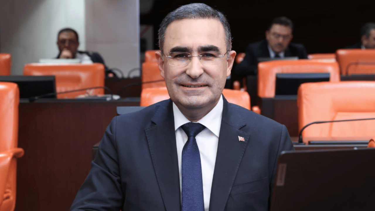 Foto - AK Parti’li Hasan Arslan’dan CHP’ye 'Rakı' tepkisi: Halk Sağlığı Değil Popülizm