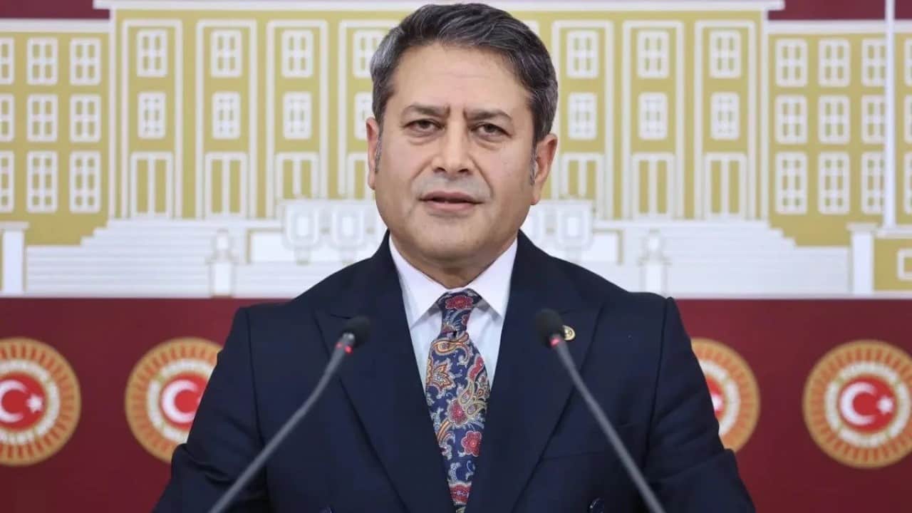 Foto - AK Partili isim duyurdu: Müslüman oldu