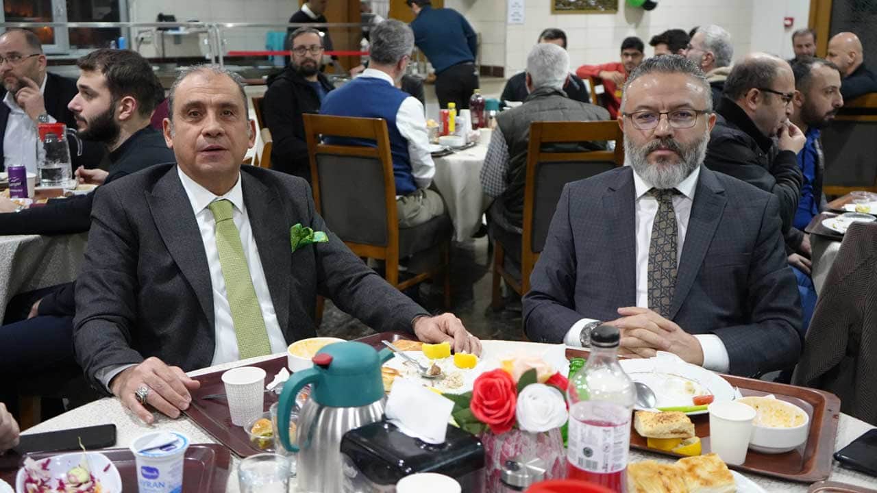 Foto - Akit ailesi iftarda buluştu