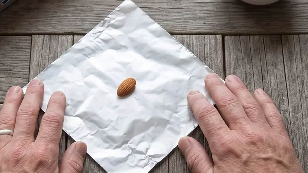 Foto - Alüminyum folyoya sarın: Bu 7 yiyecekle sakın sarmayın zehir saçıyor.... Hayatı kolaylaştıran bereketmiş