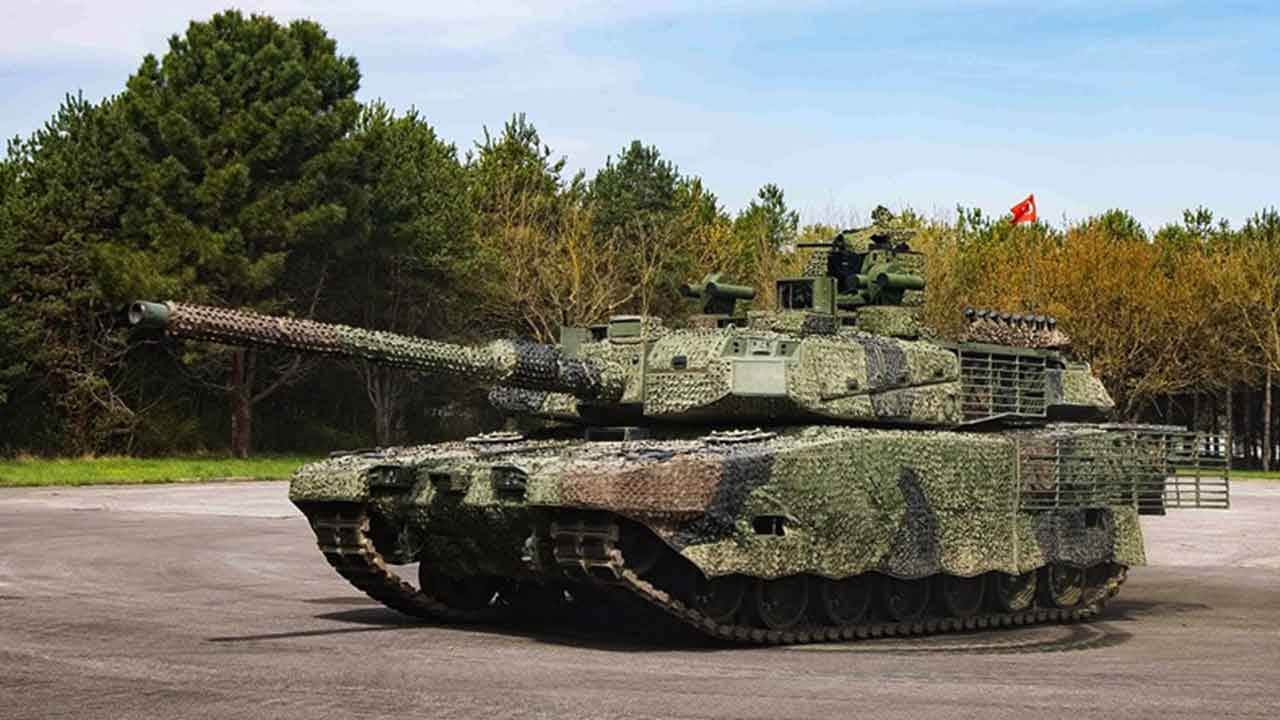 Foto - Amir Noy'dan olay sözler: Türk tanklarını sınırımızda hayal etmeye gerek yok başka şekilde geliyorlar
