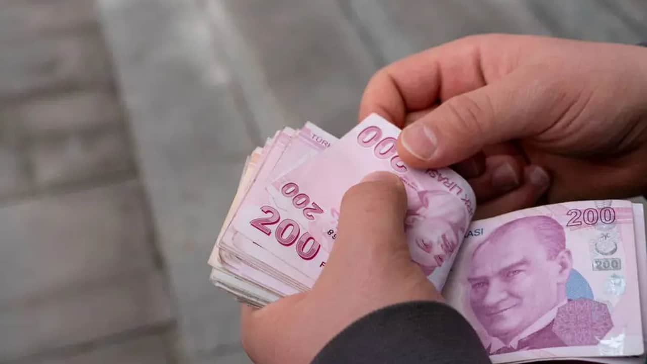 Foto - Anayasa Mahkemesi’nden kritik hamle! Emeklilere 25 bin TL’lik dev zam müjdesi mi geliyor? 