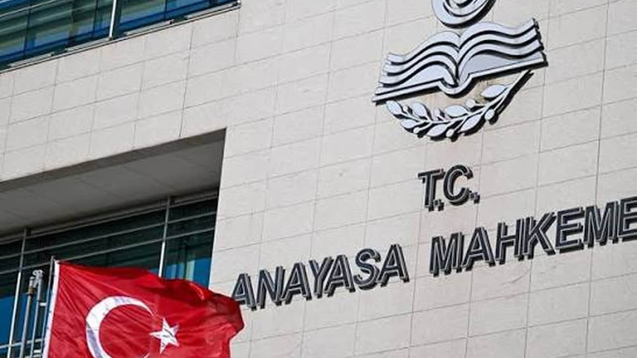 Foto - Anayasa Mahkemesi’nden kritik hamle! Emeklilere 25 bin TL’lik dev zam müjdesi mi geliyor? 