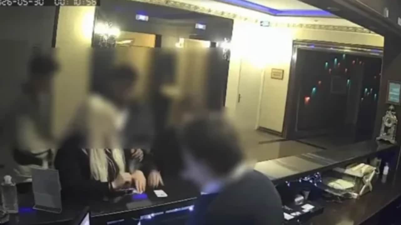 Foto - Ankara’da "flört" tuzağı kuran çeteye operasyon! İncir ve Pilot kod adı kullandılar: 9 şüpheli gözaltında