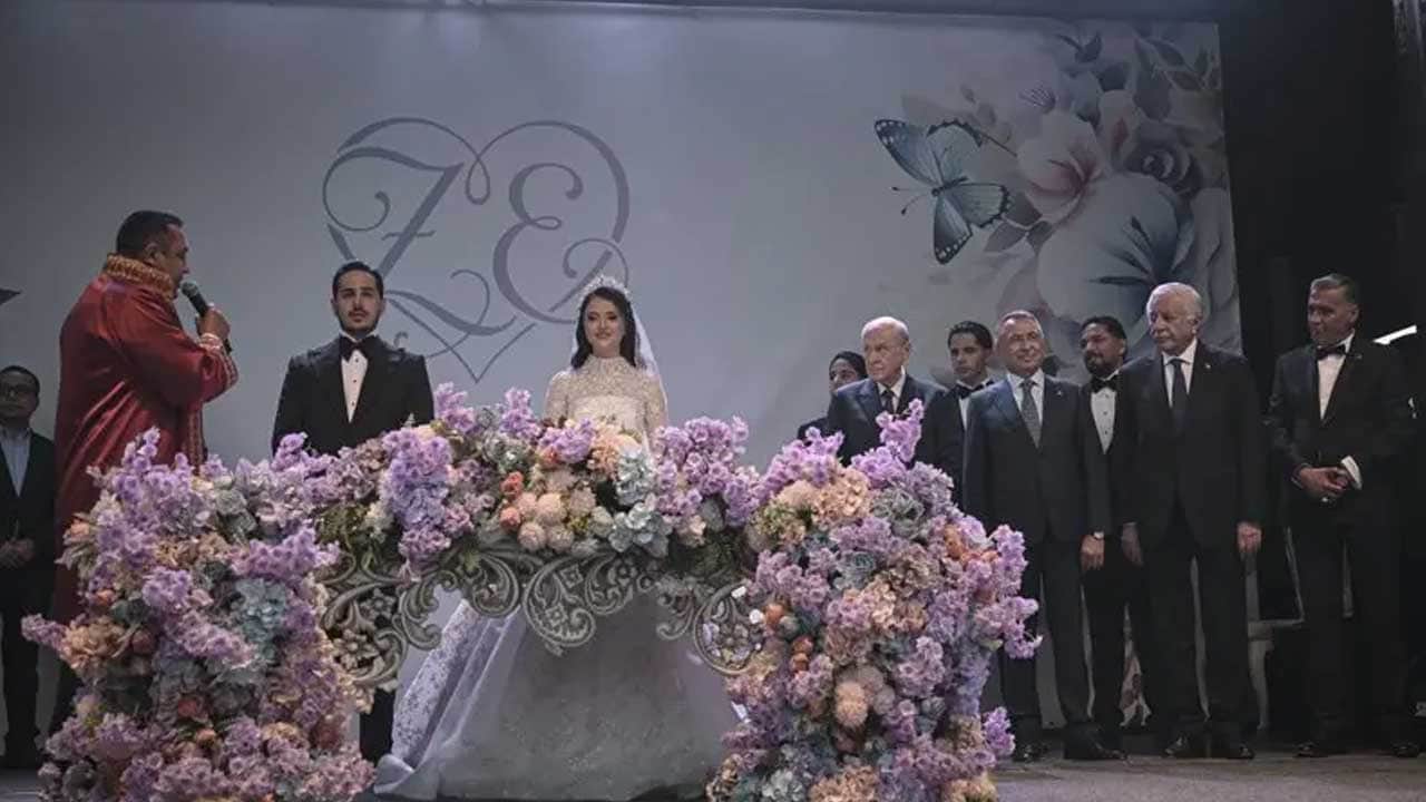 Foto - Ankara’da siyasileri buluşturan düğün! Devlet Bahçeli nikah şahidi oldu