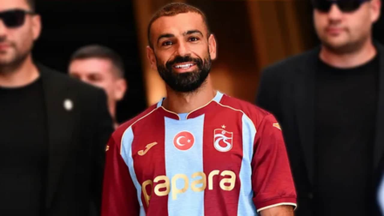 Anlaşma için İtalya'ya çıkarma: Mısırlı yıldız sonrası Trabzonspor durmuyor! Milan'dan takviye
