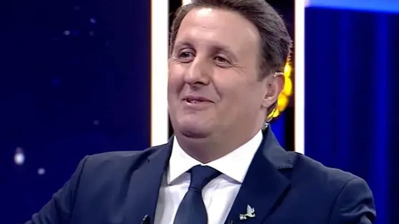 Foto - Apar topar iptal edildi: İlker Ayrık'tan üzen haber