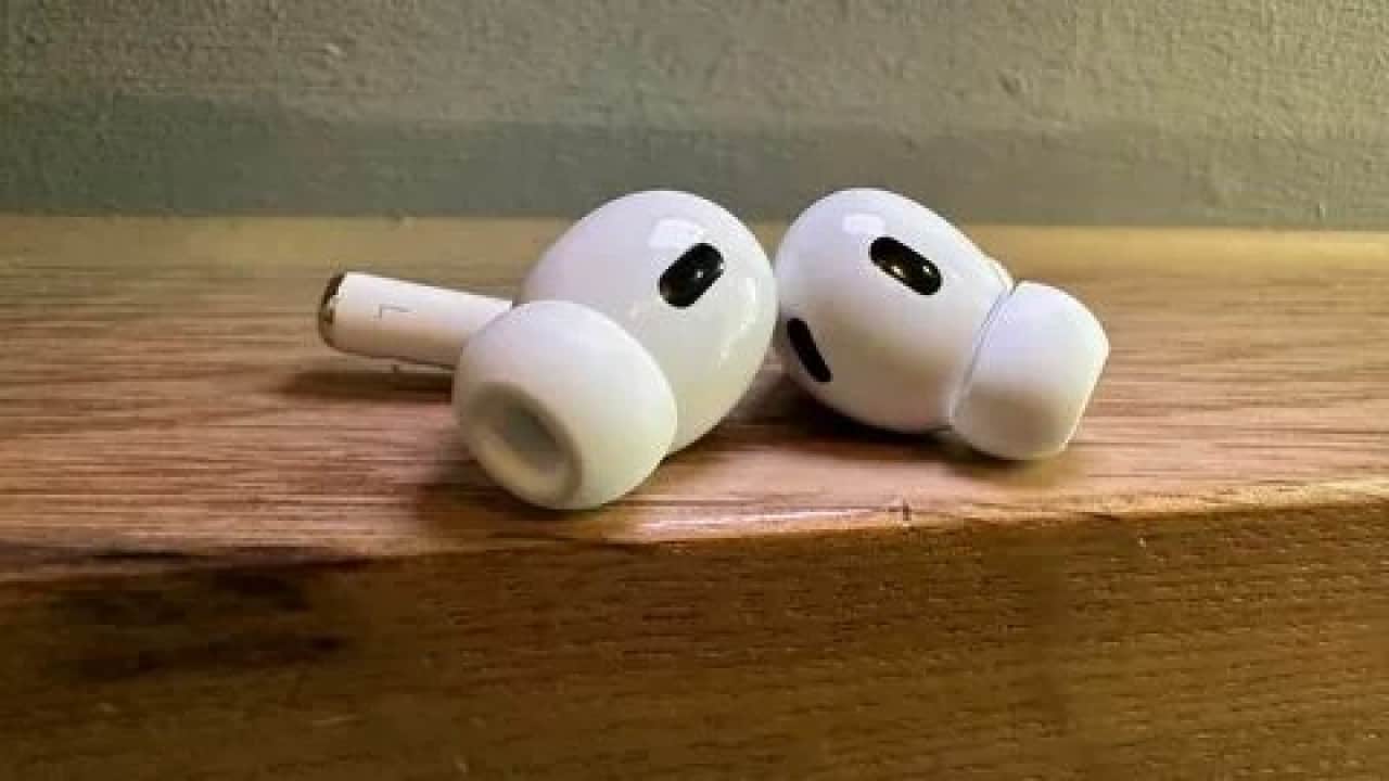 Foto - Apple cephesinden heyecanlandıran hamle! Kameralı AirPods için geri sayım başladı!