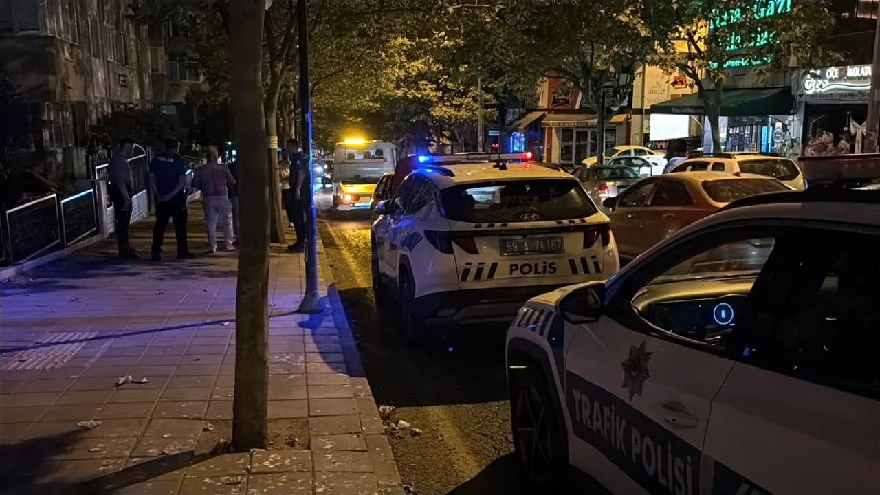 Foto - Araba bozulmasa facia yaşanabilirdi! Ayyaşlara her yer yatak