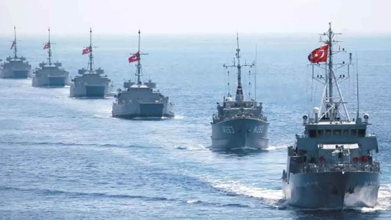 Foto - Arap ülkesi 'Türkiye de olmalı' dedi: Türk savaş gemileri apar topar hazırlığa başladı